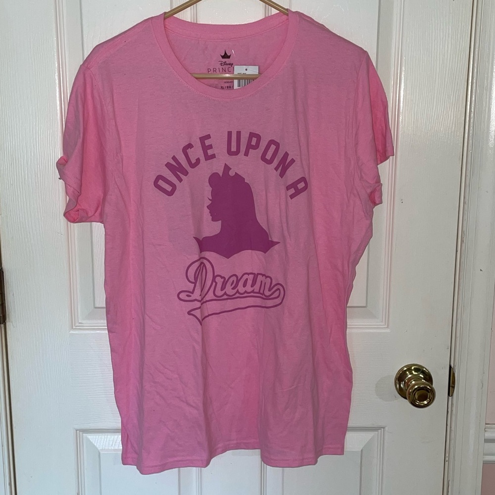Hot topic princess Aurora tee